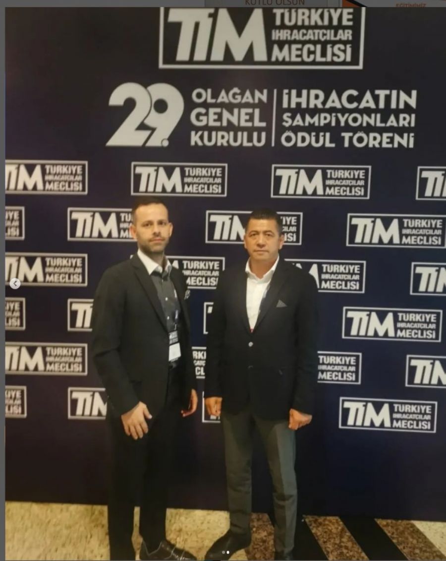İHRACATIN ŞAMPIYONLARI ÖDÜL TÖRENI İHRACATIN ŞAMPIYONLARI ÖDÜL TÖRENI