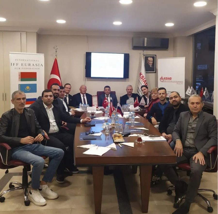 RUSYA KÜRK FEDERASYONU İLE TOPLANTI RUSYA KÜRK FEDERASYONU İLE TOPLANTI